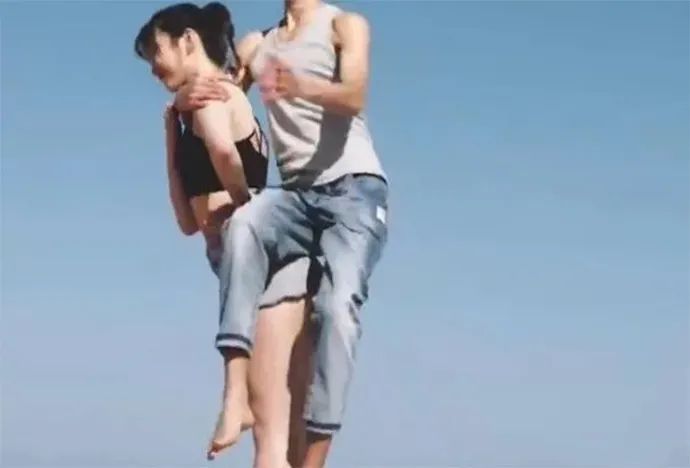 有這種身材還會在乎臉嗎？插圖15
